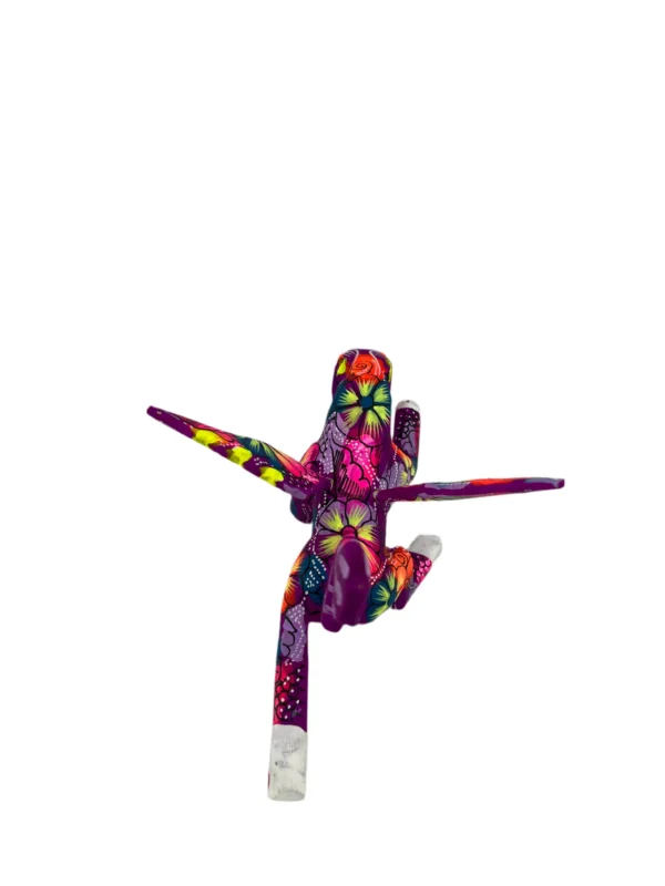 Pantera voladora morada - Image 3